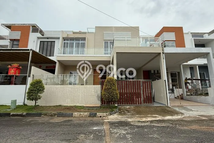 Rumah Strategis area , Batam, Luas 264m2m² LB 400m2m² - HARGA NEGO! Rumah Strategis area , Batam, Luas 264m2m² LB 400m2m² - HARGA NEGO!