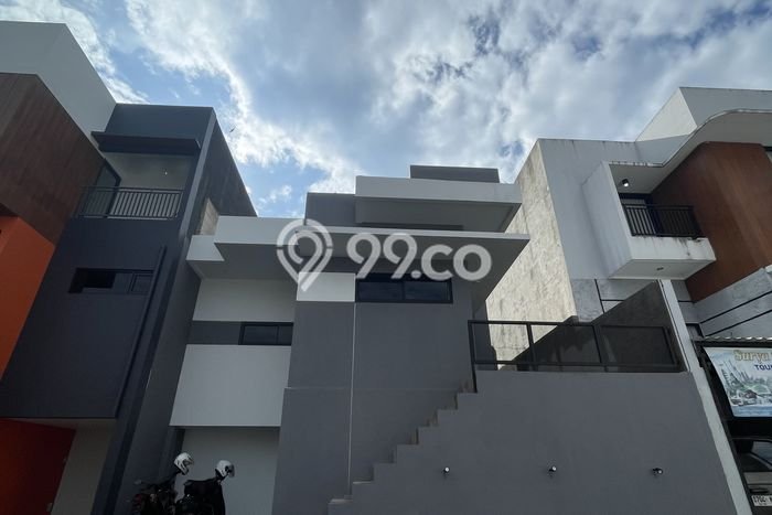 Rumah Modern Cantik 5 Kamar Bisa Langsung Pindah di Parongpong Rumah Modern Cantik 5 Kamar Bisa Langsung Pindah di Parongpong