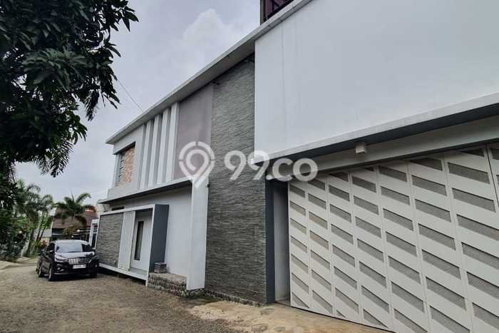 For Sale! Luxury House LT 450m2 Desain Elegan di Gunung Batu For Sale! Luxury House LT 450m2 Desain Elegan di Gunung Batu