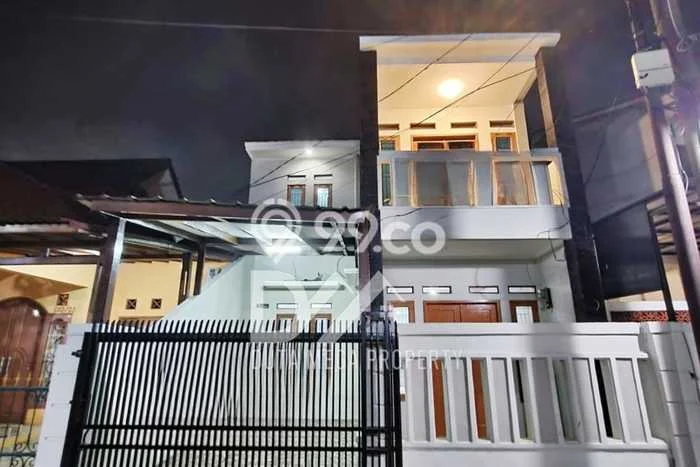 Rumah Strategis Modern Lb 84m2 di Serpong Utara, Tangerang Selatan Rumah Strategis Modern Lb 84m2 di Serpong Utara, Tangerang Selatan