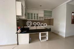 LOKASI STRATEGIS! Rumah kawasan Jatinegara, Dekat Tol, 3 KM, LT 125m² Bangunan 160m² LOKASI STRATEGIS! Rumah kawasan Jatinegara, Dekat Tol, 3 KM, LT 125m² Bangunan 160m²