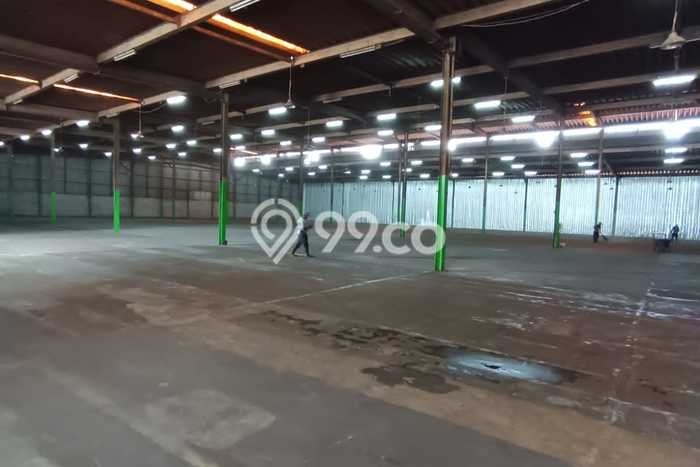 Gudang Disewa di Tangerang dengan LB 3660m2 Area Komersial Ramai Gudang Disewa di Tangerang dengan LB 3660m2 Area Komersial Ramai