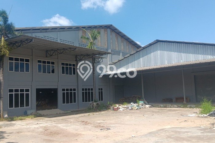 Unit Pabrik Paling Strategis di Sepatan Tangerang dengan LB 6000m2 Unit Pabrik Paling Strategis di Sepatan Tangerang dengan LB 6000m2