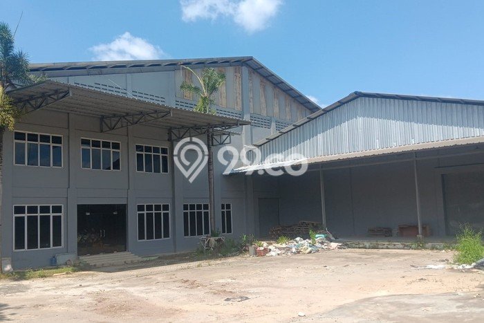 Unit Pabrik Paling Strategis di Sepatan Tangerang dengan LB 6000m2 Unit Pabrik Paling Strategis di Sepatan Tangerang dengan LB 6000m2