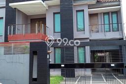 Rumah Elit LB 800m2 Siap Pakai Desain Elegan di Cibubur, Jakarta Timur Rumah Elit LB 800m2 Siap Pakai Desain Elegan di Cibubur, Jakarta Timur
