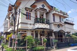 Rumah Modern 4 KT LT 155m2 di Bandung Kota Rumah Modern 4 KT LT 155m2 di Bandung Kota