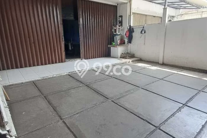 Ruko Disewa di Jakarta Barat dengan LB 380m2 Area Komersial Ramai Ruko Disewa di Jakarta Barat dengan LB 380m2 Area Komersial Ramai