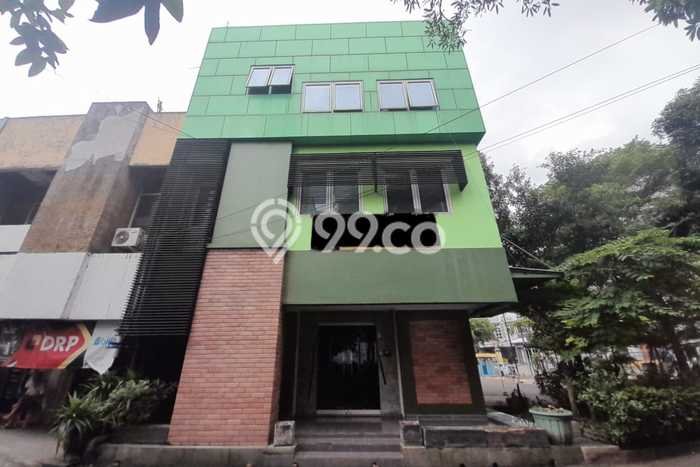 AREA TERBAIK! Ruko Kawasan Pulo Gadung, Luas 213m², Pengunjung Tinggi AREA TERBAIK! Ruko Kawasan Pulo Gadung, Luas 213m², Pengunjung Tinggi