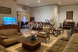 Rumah Mewah Siap Huni LT 722m2 di Pamulang, Tangerang Selatan Rumah Mewah Siap Huni LT 722m2 di Pamulang, Tangerang Selatan