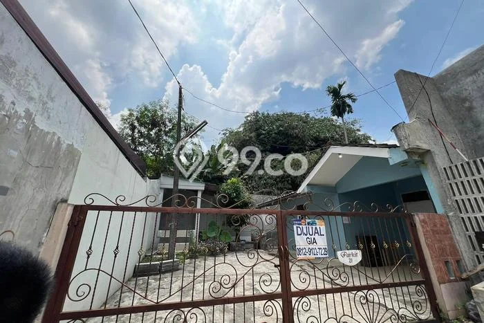 Jual Rumah Favorit Siap Huni LB 170m2 di Ciputat, Tangerang Selatan Jual Rumah Favorit Siap Huni LB 170m2 di Ciputat, Tangerang Selatan