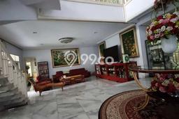 Dijual Rumah Premium dengan Fasilitas Sekitar Komplit di Cilandak, Jakarta Selatan Dijual Rumah Premium dengan Fasilitas Sekitar Komplit di Cilandak, Jakarta Selatan