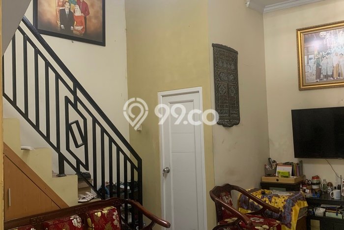 Dijual Rumah 4 Kamar Lokasi Ideal Bagus dan Strategis di Beji Dijual Rumah 4 Kamar Lokasi Ideal Bagus dan Strategis di Beji