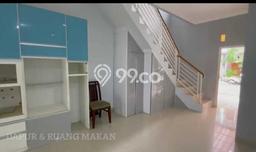 Rumah Strategis Modern Lb 200m2 di Jagakarsa, Jakarta Selatan Rumah Strategis Modern Lb 200m2 di Jagakarsa, Jakarta Selatan