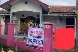 Jual Rumah Bagus Siap Huni LB 100m2 di Beji, Depok Jual Rumah Bagus Siap Huni LB 100m2 di Beji, Depok