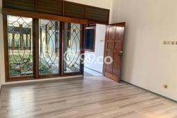 Dijual Rumah Mewah Megah Dengan View Eksklusif di Pondok Indah, Jakarta Selatan Dijual Rumah Mewah Megah Dengan View Eksklusif di Pondok Indah, Jakarta Selatan