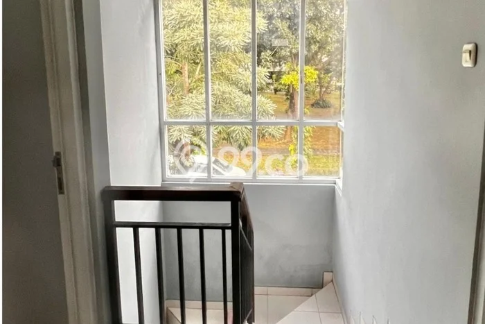 Disewakan! Rumah 3 Kamar Tidur &
3 Kamar Mandi di Metland Menteng, Jakarta Timur Disewakan! Rumah 3 Kamar Tidur &
3 Kamar Mandi di Metland Menteng, Jakarta Timur