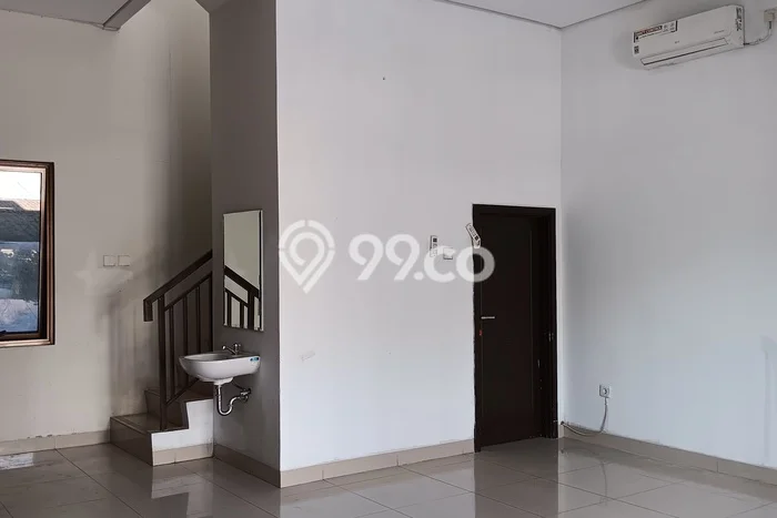Ruko disewakan lokasi strategis Cakung Jakarta Timur 100m2 Ruko disewakan lokasi strategis Cakung Jakarta Timur 100m2