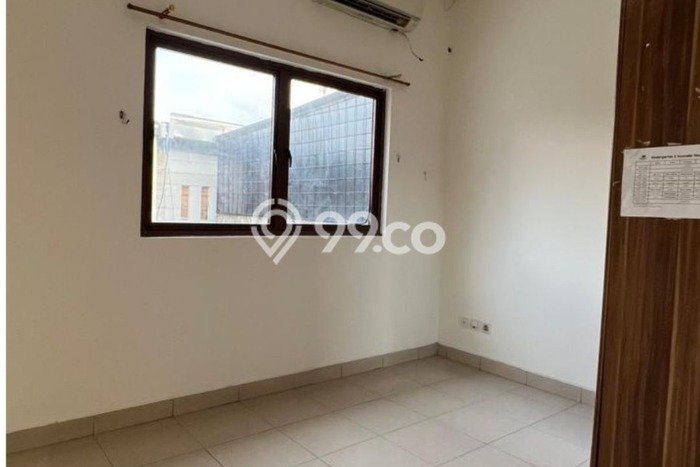 Disewakan! Rumah 3 Kamar Tidur &
3 Kamar Mandi di Jakarta Garden City, Jakarta Timur Disewakan! Rumah 3 Kamar Tidur &
3 Kamar Mandi di Jakarta Garden City, Jakarta Timur