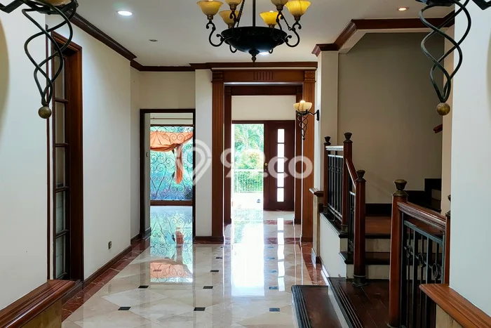 Disewakan Cepat Rumah Kondisi Bagus di Kawasan Cinere, Depok Disewakan Cepat Rumah Kondisi Bagus di Kawasan Cinere, Depok