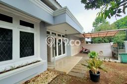 Dijual Rumah Premium dengan Fasilitas Sekitar Komplit di Cinere, Depok Dijual Rumah Premium dengan Fasilitas Sekitar Komplit di Cinere, Depok