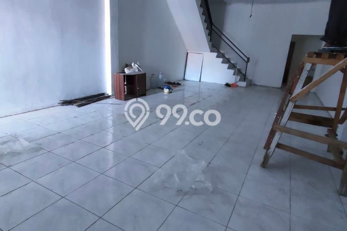 Disewakan Ruko Kawasan Buah Batu, Luas 187m², Pusat Bisnis Disewakan Ruko Kawasan Buah Batu, Luas 187m², Pusat Bisnis