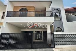 Ready to Use! Premium House LT 155m2 Desain Modern di Ampera Ready to Use! Premium House LT 155m2 Desain Modern di Ampera
