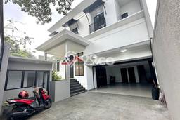 Dijual Hunian Mewah dengan Fasilitas Sekitar Lengkap di Cilandak, Jakarta Selatan Dijual Hunian Mewah dengan Fasilitas Sekitar Lengkap di Cilandak, Jakarta Selatan