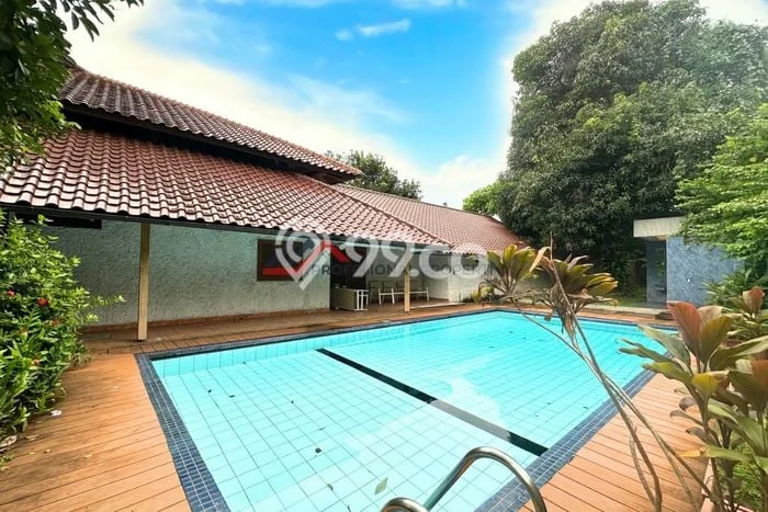 Rumah Elit Modern Tanpa Renovasi di Pondok Indah Jakarta Selatan Rumah Elit Modern Tanpa Renovasi di Pondok Indah Jakarta Selatan