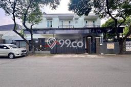 Siap Huni Hunian Elit 7 Kamar di Kebayoran Baru Dekat ke Mana Pun Siap Huni Hunian Elit 7 Kamar di Kebayoran Baru Dekat ke Mana Pun