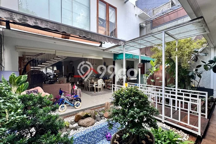Dijual Rumah Mewah Megah Dengan View Cantik di Bintaro, Jakarta Selatan Dijual Rumah Mewah Megah Dengan View Cantik di Bintaro, Jakarta Selatan