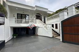 Hot Offer Hunian Mewah Ideal dan Luas di Kebayoran Baru, Jakarta Selatan Hot Offer Hunian Mewah Ideal dan Luas di Kebayoran Baru, Jakarta Selatan