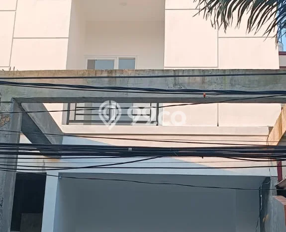 Dijual Rumah 3 Kamar Lokasi Ideal Bagus dan Strategis di Kelapa Gading Dijual Rumah 3 Kamar Lokasi Ideal Bagus dan Strategis di Kelapa Gading