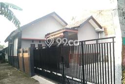 Disewakan Rumah Harga Terjangkau di Condet Jakarta Timur dengan 4 Kamar Tidur Disewakan Rumah Harga Terjangkau di Condet Jakarta Timur dengan 4 Kamar Tidur
