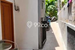 Jual Segera Rumah 2 KT 1 KM di Kawasan Komersial Condet, Jakarta Timur Jual Segera Rumah 2 KT 1 KM di Kawasan Komersial Condet, Jakarta Timur
