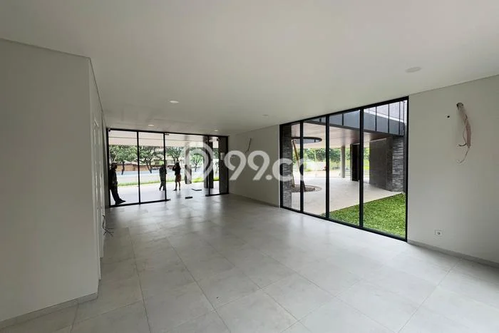 Ruko Dijual di Tangerang Selatan LT 111m2 & LB 219m2 Lokasi Terbaik! Ruko Dijual di Tangerang Selatan LT 111m2 & LB 219m2 Lokasi Terbaik!