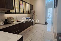 Rumah Luxury Modern Tanpa Renovasi di Gading Serpong Tangerang Rumah Luxury Modern Tanpa Renovasi di Gading Serpong Tangerang