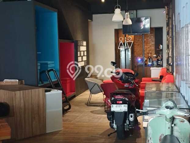 AREA TERBAIK! Ruko di , Luas 216m2m², Kawasan Komersial AREA TERBAIK! Ruko di , Luas 216m2m², Kawasan Komersial