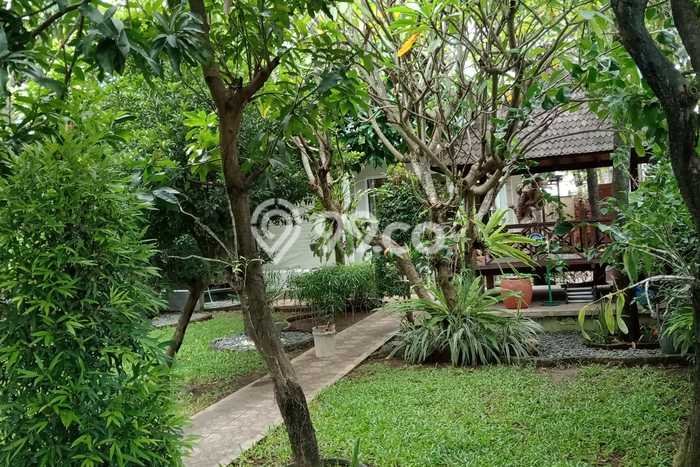 DIJUAL! Vila Kawasan , Luas 510m2m², Lokasi Strategis DIJUAL! Vila Kawasan , Luas 510m2m², Lokasi Strategis