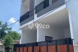 Jual Rumah Bagus Siap Huni LB 90m2 di Cipondoh, Tangerang Jual Rumah Bagus Siap Huni LB 90m2 di Cipondoh, Tangerang