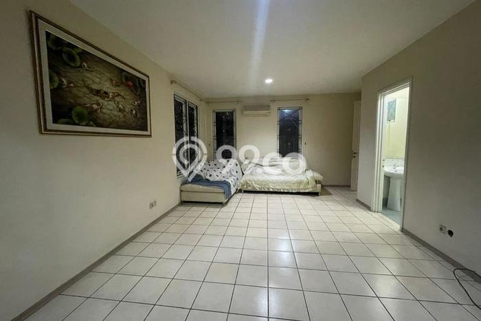Disewakan! Rumah 3 Kamar Tidur &
3 Kamar Mandi di Lippo Karawaci, Tangerang Disewakan! Rumah 3 Kamar Tidur &
3 Kamar Mandi di Lippo Karawaci, Tangerang