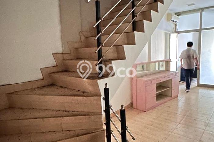 Unit Ruko Dijual di Tangerang LT 67m2 & LB 137m2 Unit Ruko Dijual di Tangerang LT 67m2 & LB 137m2