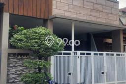 For Sale Hunian Rumah Terawat 4 KT di Taman Royal, Tangerang For Sale Hunian Rumah Terawat 4 KT di Taman Royal, Tangerang