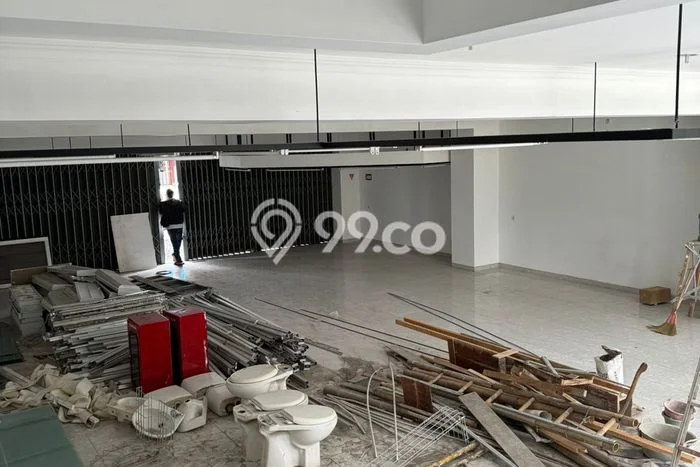Komersial disewakan di Tegalrejo Yogyakarta dengan luas bangunan 475m2 Komersial disewakan di Tegalrejo Yogyakarta dengan luas bangunan 475m2