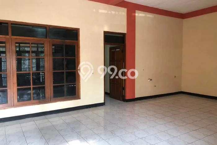 Lokasi terbaik! Rumah siap pakai disewakan di Klaten Utara LB 240m2 Lokasi terbaik! Rumah siap pakai disewakan di Klaten Utara LB 240m2
