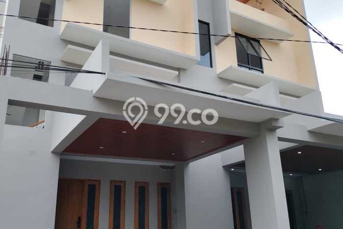 Rumah di , Yogyakarta, LT 140m2m² Bangunan 219m2m² Rumah di , Yogyakarta, LT 140m2m² Bangunan 219m2m²