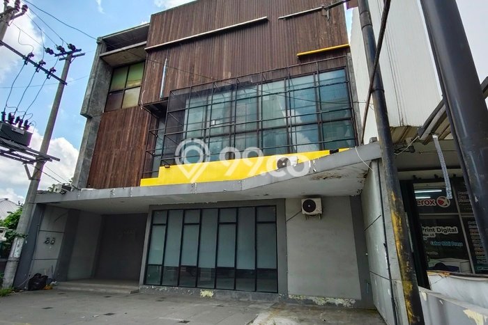 Unit Komersial disewakan di Depok Sleman dengan LT 591m2 / LB 900m2 Unit Komersial disewakan di Depok Sleman dengan LT 591m2 / LB 900m2