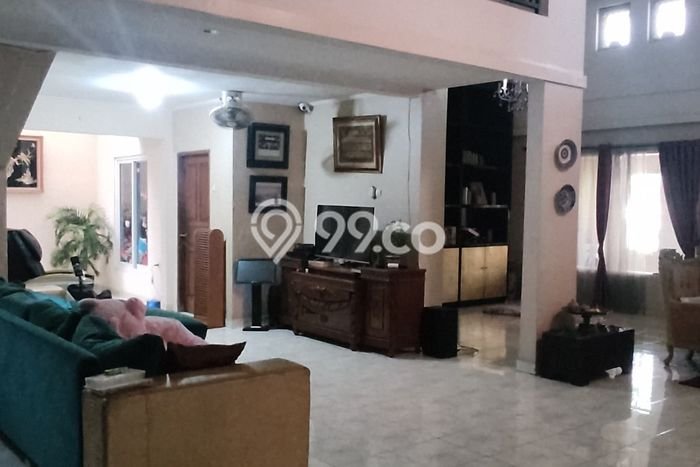 Dijual Rumah Premium dengan Fasilitas Sekitar Komplit di Duren Sawit, Jakarta Timur Dijual Rumah Premium dengan Fasilitas Sekitar Komplit di Duren Sawit, Jakarta Timur