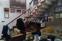 Rumah di Cimahi Utara, Cimahi, LT 573m2m² LB 310m2m² Rumah di Cimahi Utara, Cimahi, LT 573m2m² LB 310m2m²