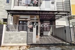 Dijual Cepat Rumah Bagus Siap Huni LB 100m2 di Cimahi Tengah, Cimahi Dijual Cepat Rumah Bagus Siap Huni LB 100m2 di Cimahi Tengah, Cimahi