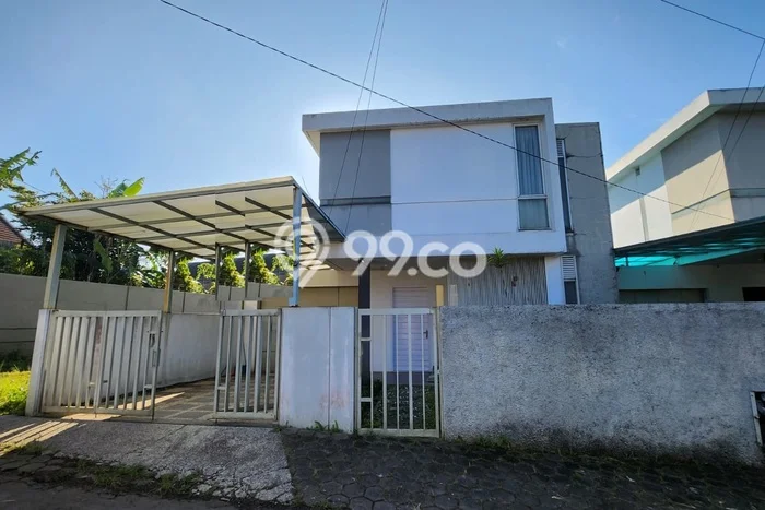 Rumah Luas Asri 3 KT Siap Huni di Cimahi Bandung Rumah Luas Asri 3 KT Siap Huni di Cimahi Bandung